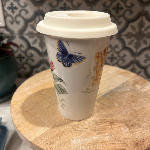 LENOX DISCONTINUED DESIGN “BUTTERFLY MEADOW” TRAVEL MUG WITH LID- EUC - Picture 3 of 12
